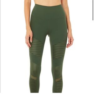 Alo green moto leggings. Super sexy!